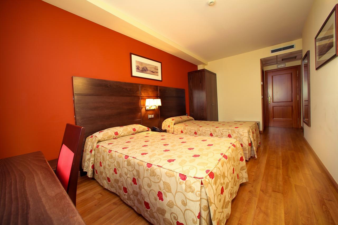 Hotel Condes De Lemos Espana Monforte De Lemos Exterior photo